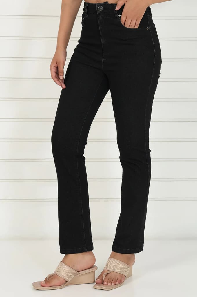 Black Denim Lycra Mid Rise Ankle Length Straight Pant with YKK Zipper — photo 3