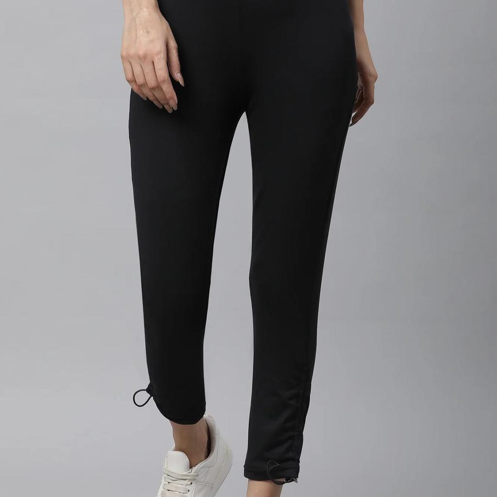Black Solid Skinny Fit Yoga Tights With Drawstring