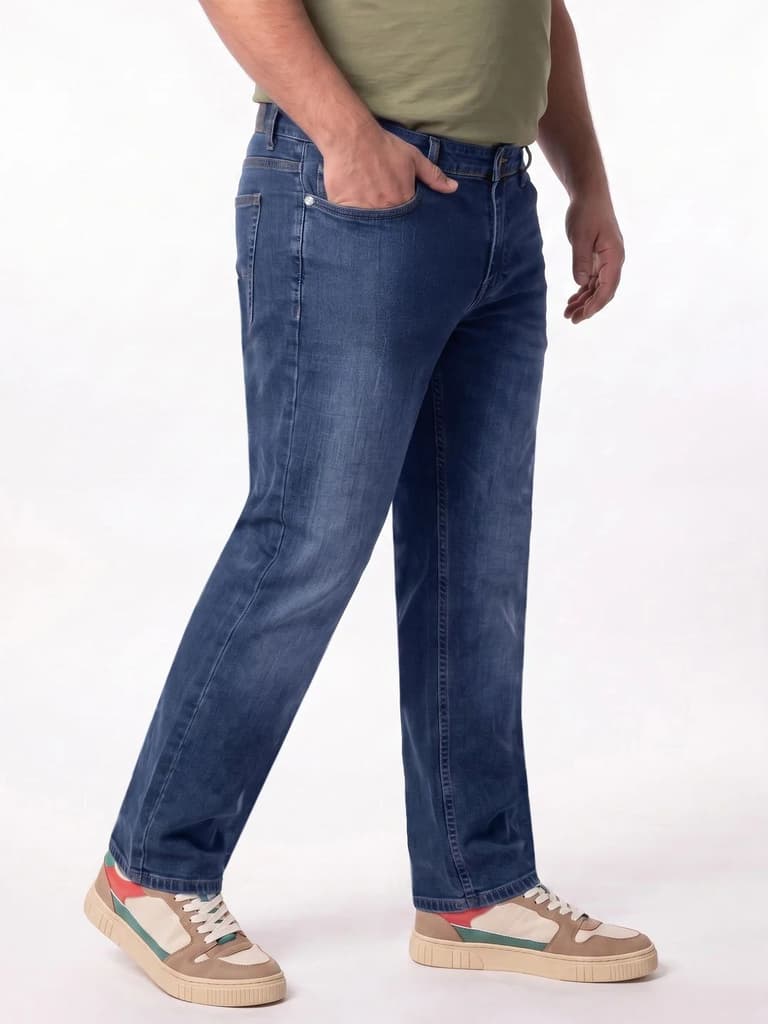 Plus Men's Blue Relaxed Fit Washed Denim Jeans Non-Stretchable — photo 2