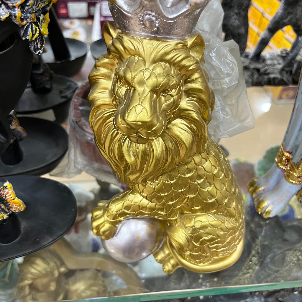 Gold Lion Statue | Sculpture | Bronze | Gold
