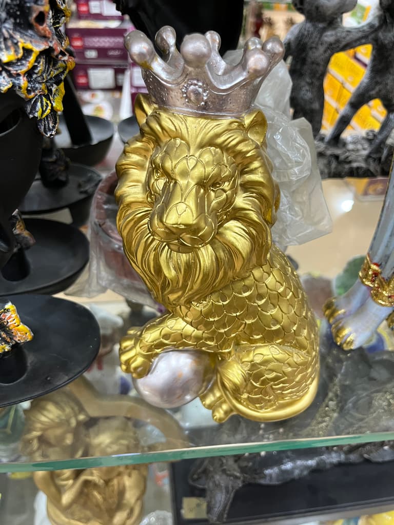 Gold Lion Statue | Sculpture | Bronze | Gold