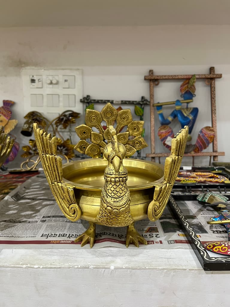 Golden Statue of a Bird | Sculpture | Gold | Gold