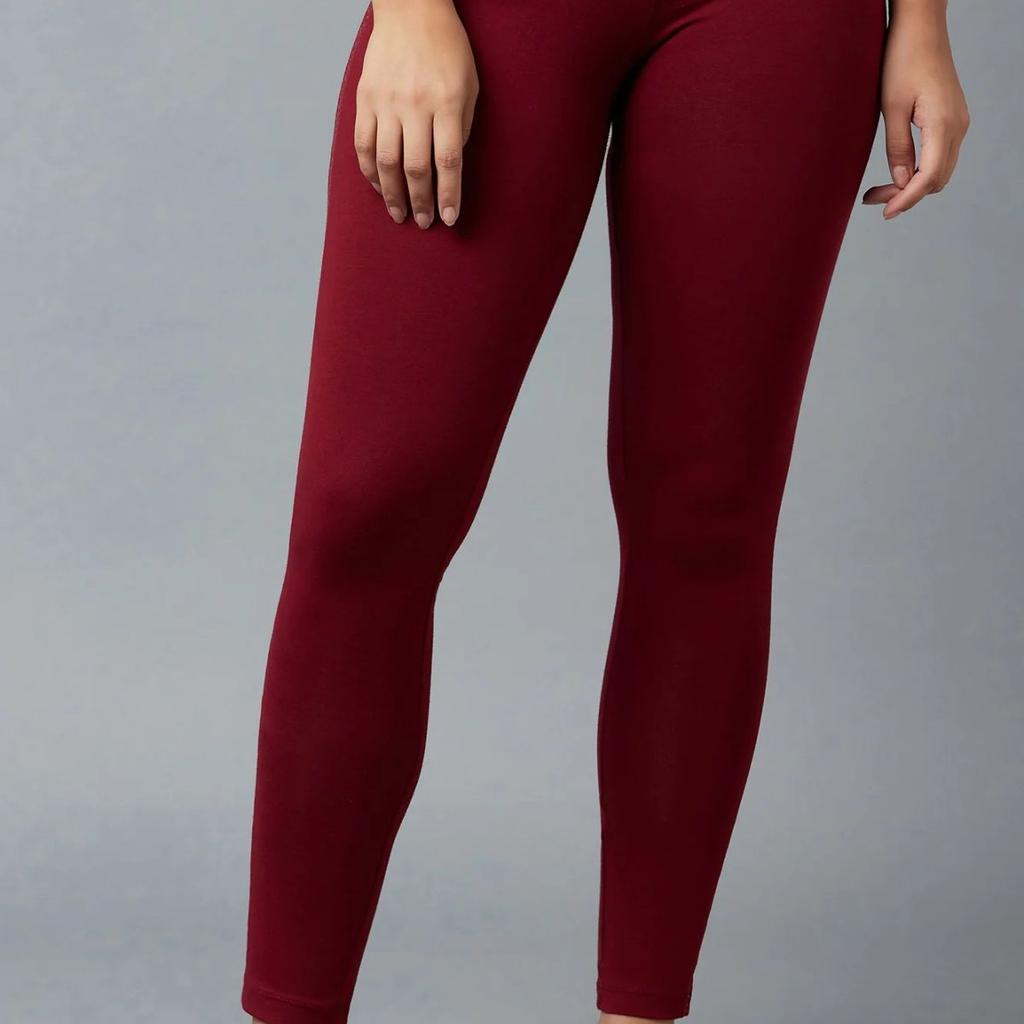 Maroon Solid Skinny Fit Cotton Tights With Elasticated Waistband