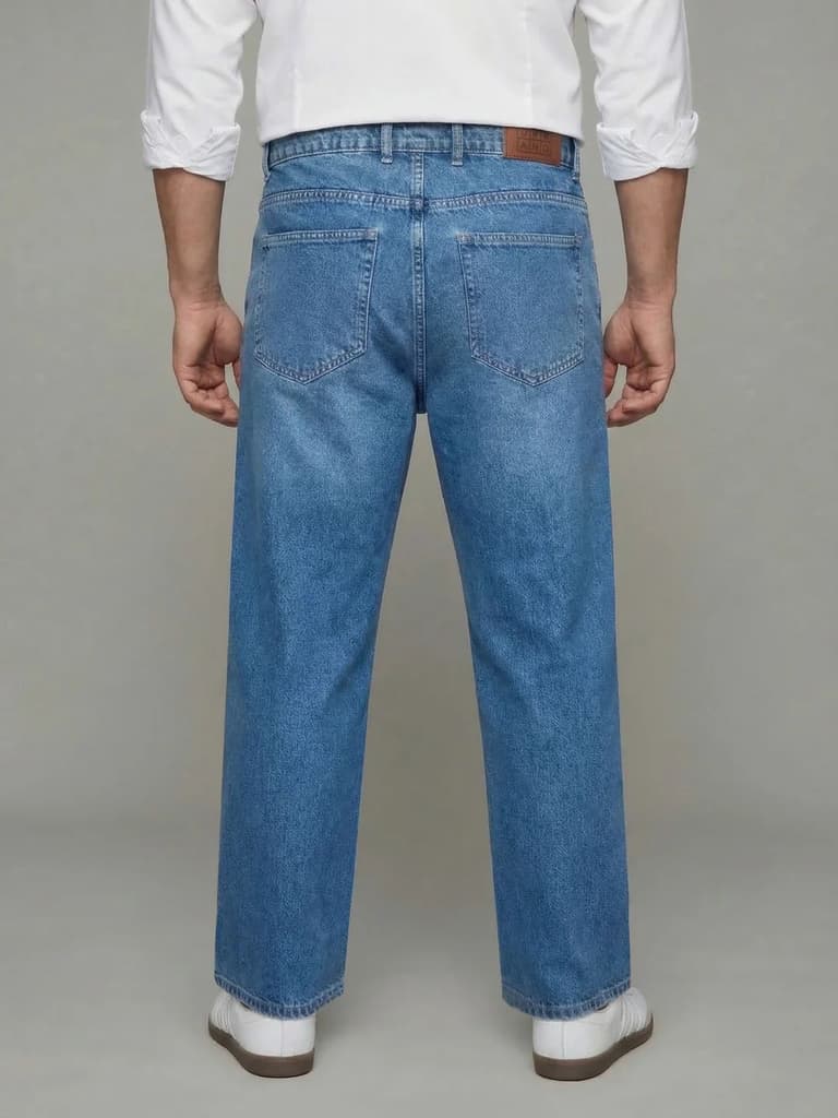 Plus Men's Ice Blue Relaxed Fit Washed Denim Jeans Non-Stretchable — photo 3