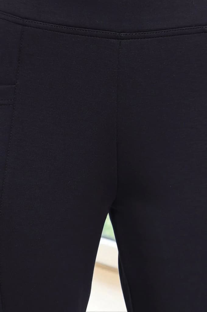 Black Solid Mid Rise Tights in Calf Length — photo 2