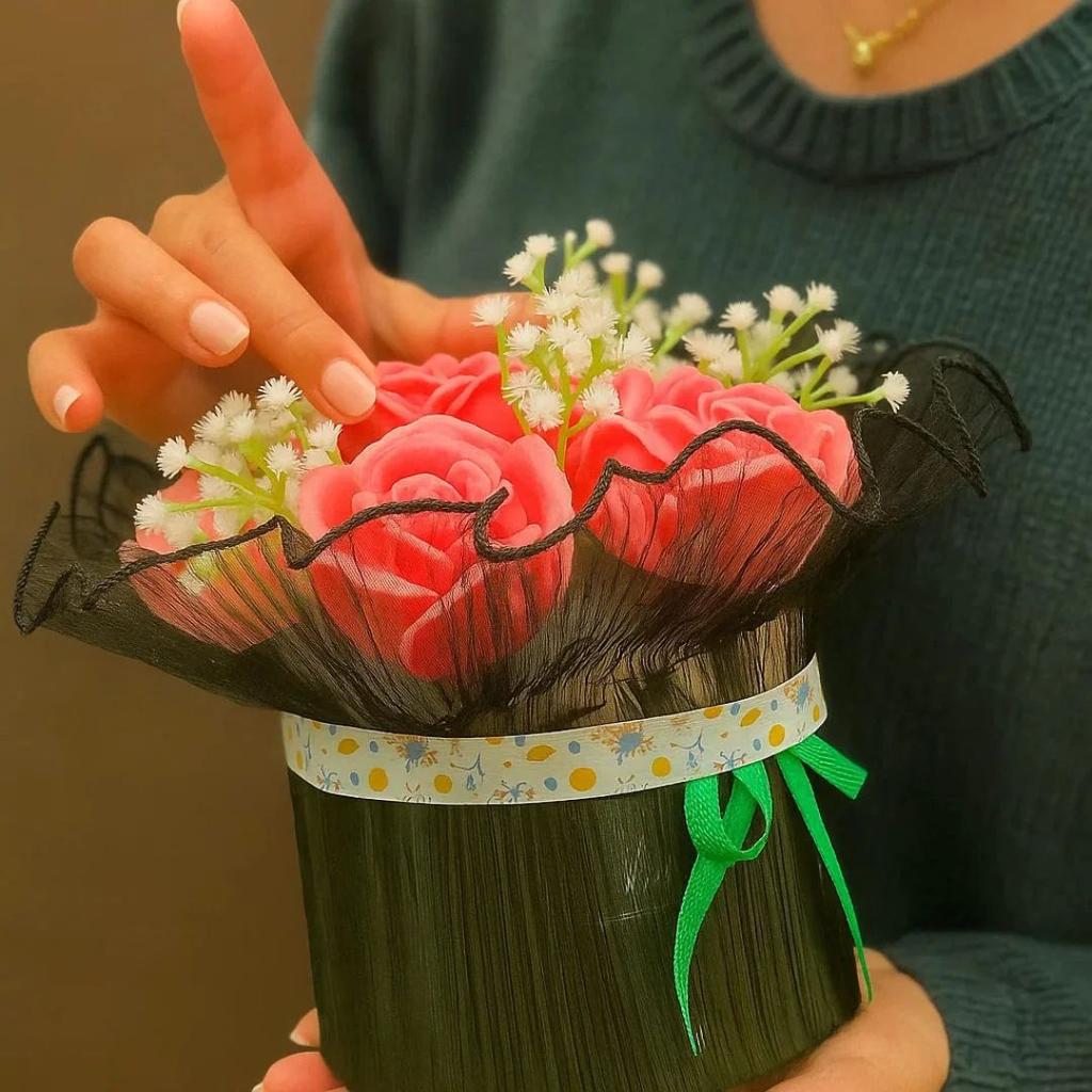 Rose Bloom Candle Bouquet | Handcrafted Soy Wax Rose Candles Gift Box — photo 4
