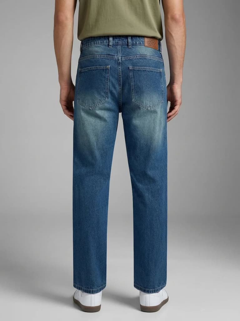 Men's Light Blue Relaxed Fit Washed Denim Jeans Non-Stretchable — photo 3
