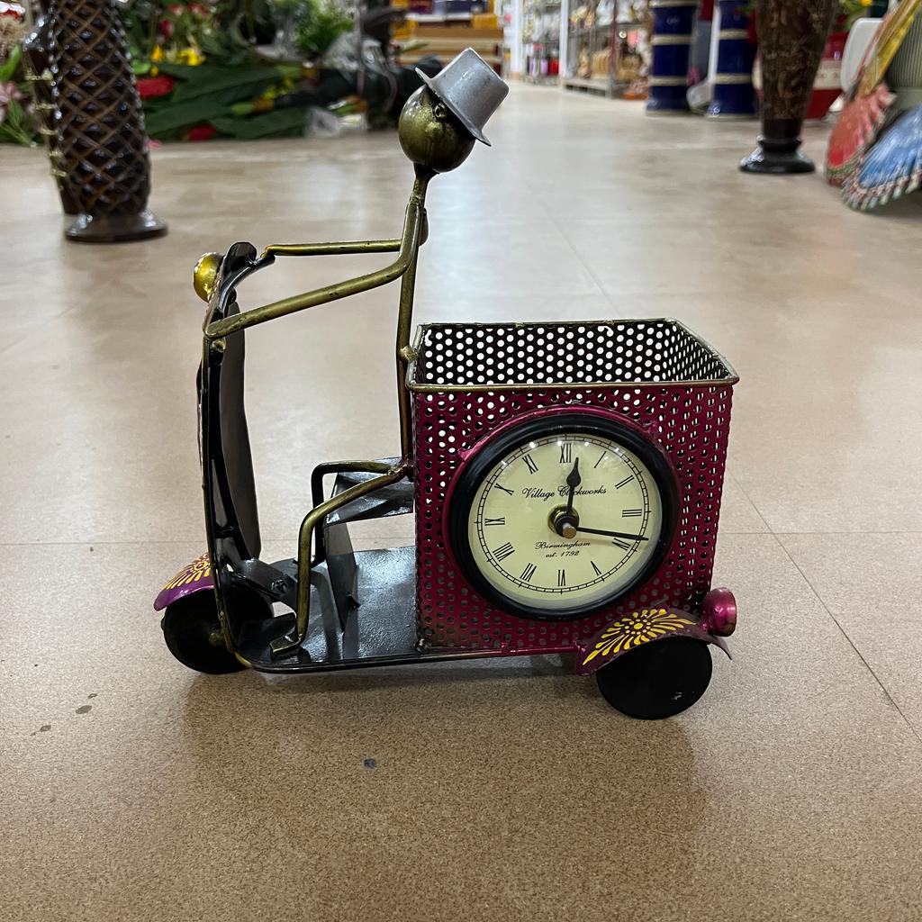 Clock with Bicycle Frame | Clock | Metal | Pink and Black