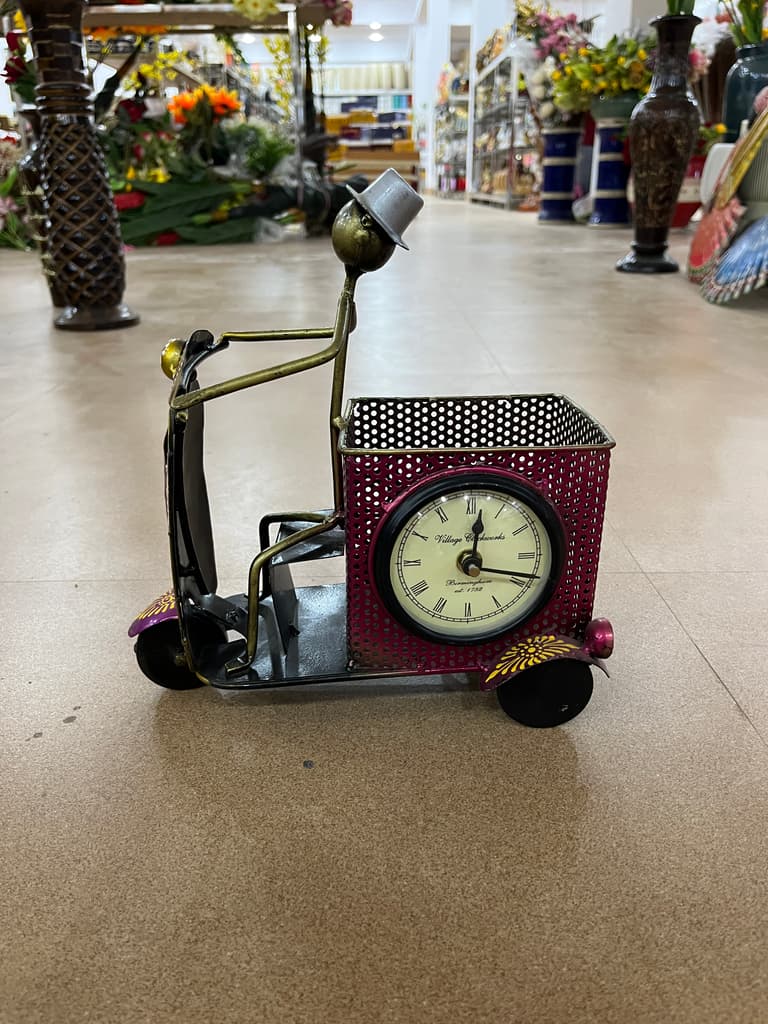 Clock with Bicycle Frame | Clock | Metal | Pink and Black