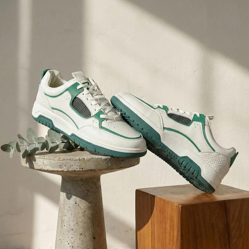 LEAP7X Green Casual Lacing Sneakers for Men JETSTEP-E by Liberty — photo 2