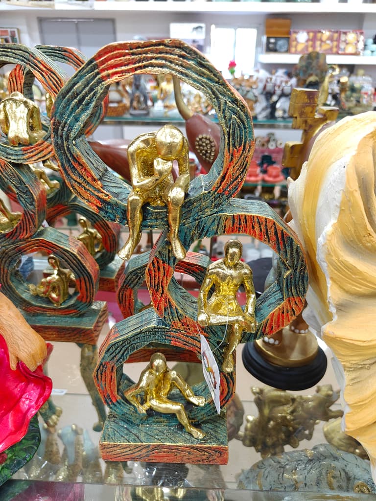 Gold Statue of Two People Sitting | Sculpture | Bronze | Gold