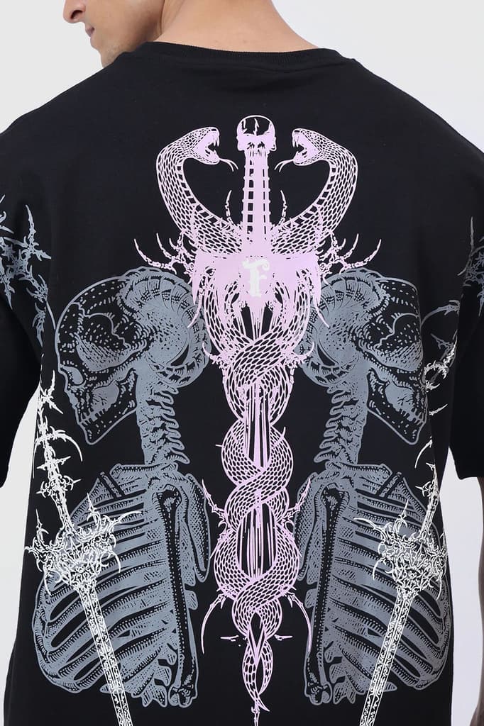 Twin Sword Oversized T-shirt Black — photo 5