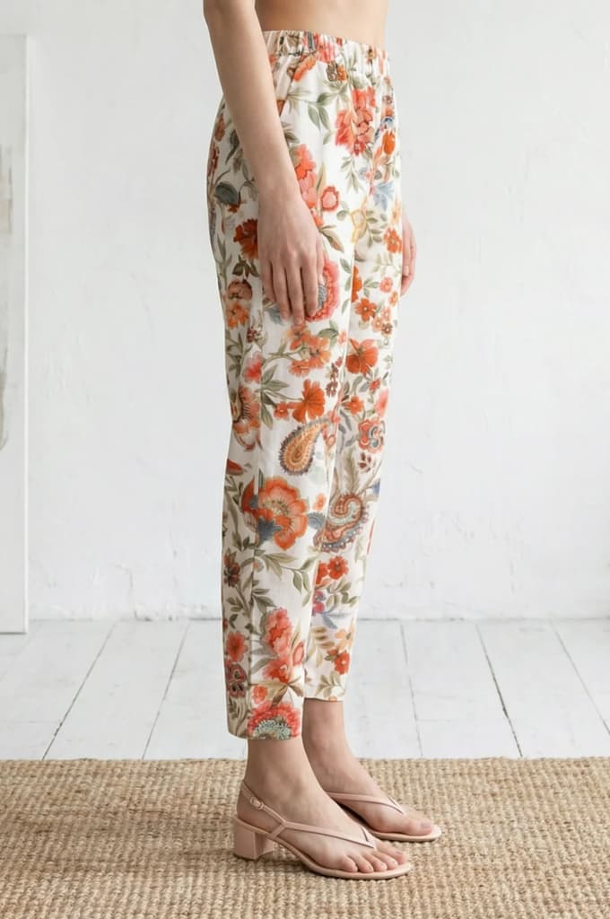 White Floral Printed Straight Fit Pants — photo 5