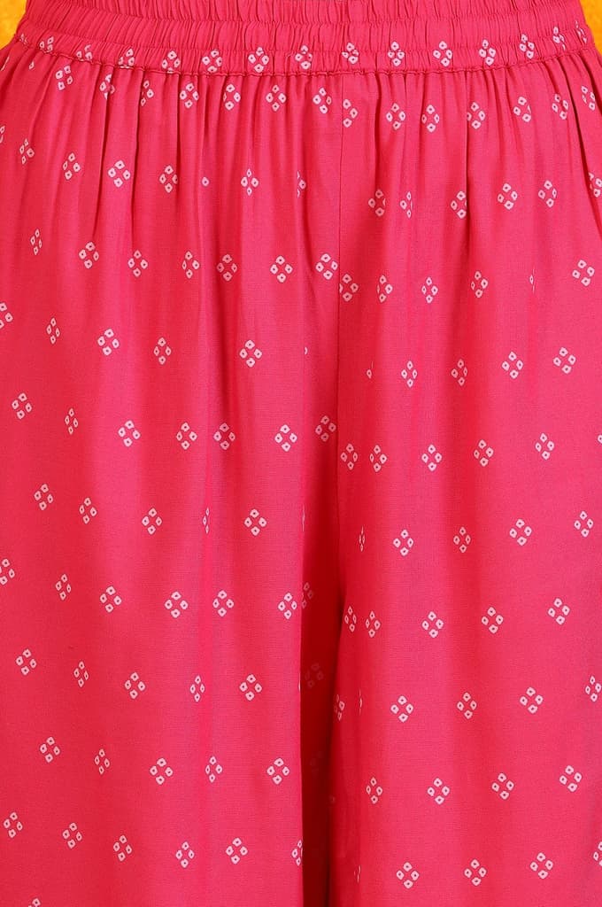 Pink Embroidered Chanderi Panelled Kurta, Cropped Pants and Dupatta Set — photo 8