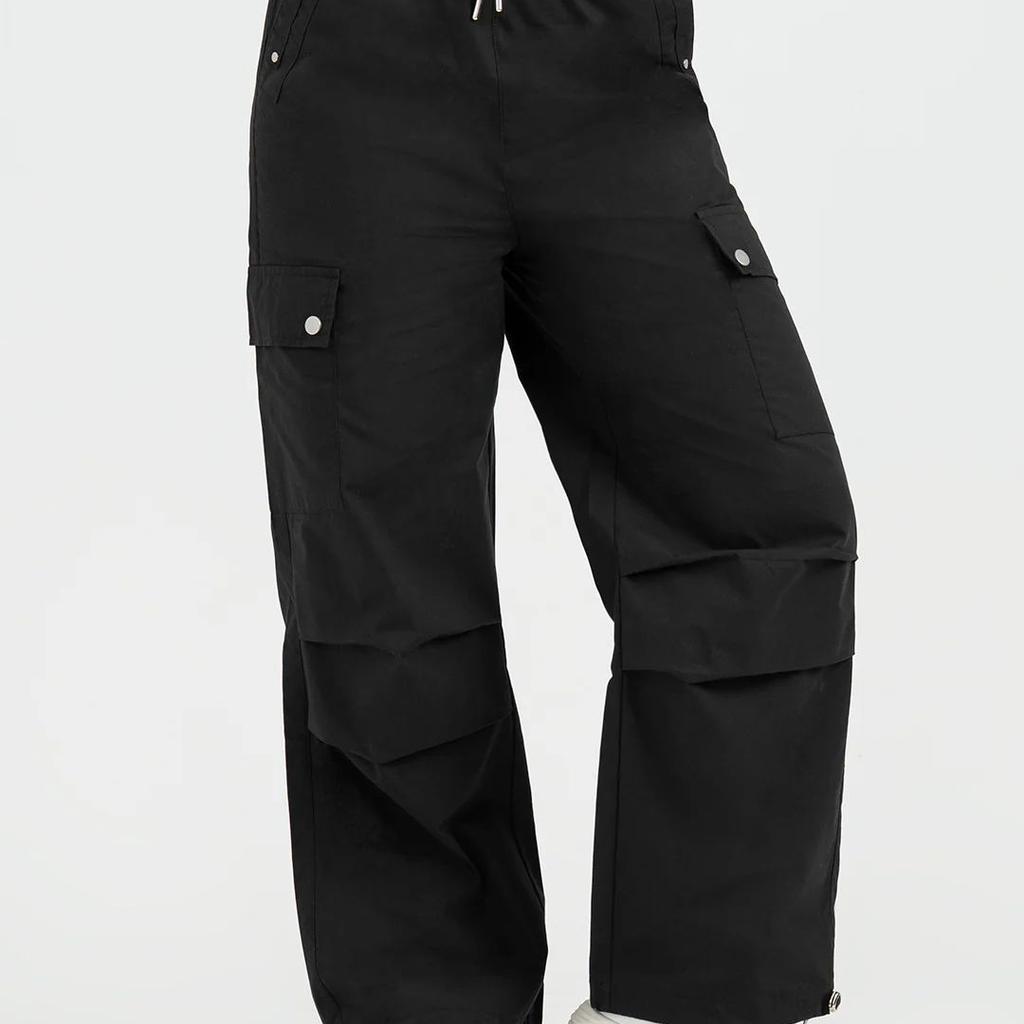 Cargo Pants for Women in Black | Parachute Full Length Pants