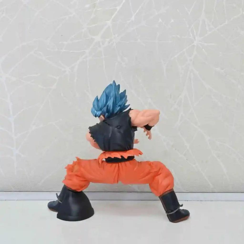 Dragon Ball FighterZ – Goku Battle Pose Statue Collection — photo 5
