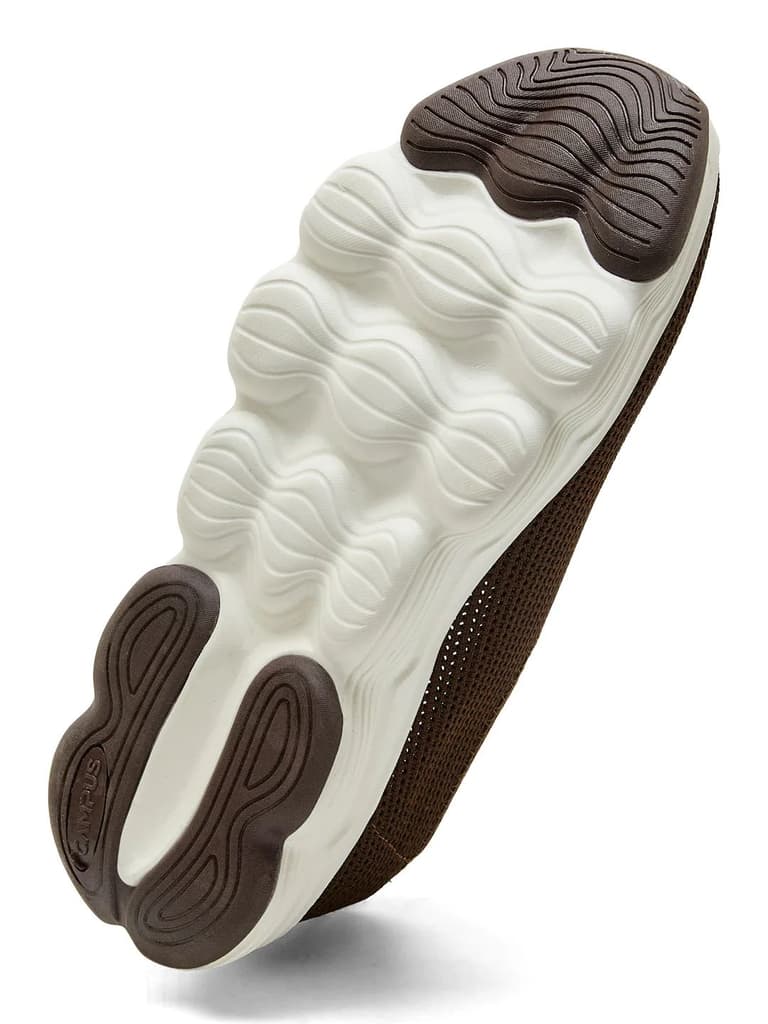 STRIVE Brown Men's Walking Shoes — photo 4