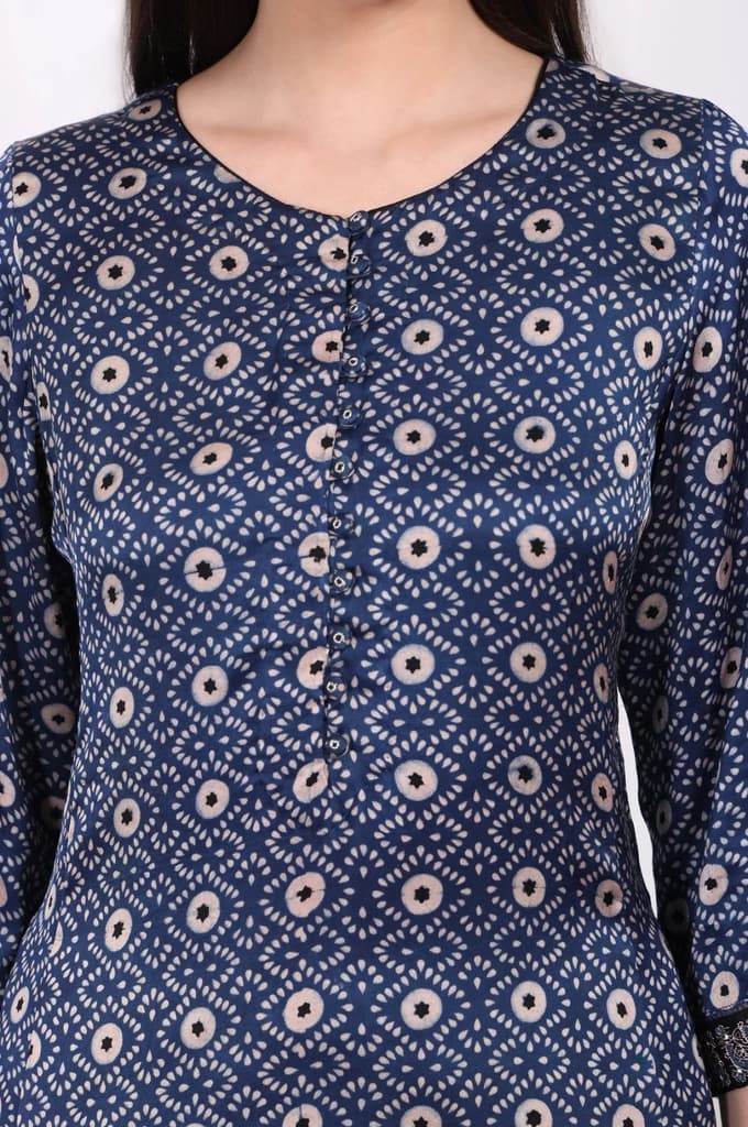 Navy Blue Geometric Printed Embroidered Modal Satin Straight Kurta — photo 3