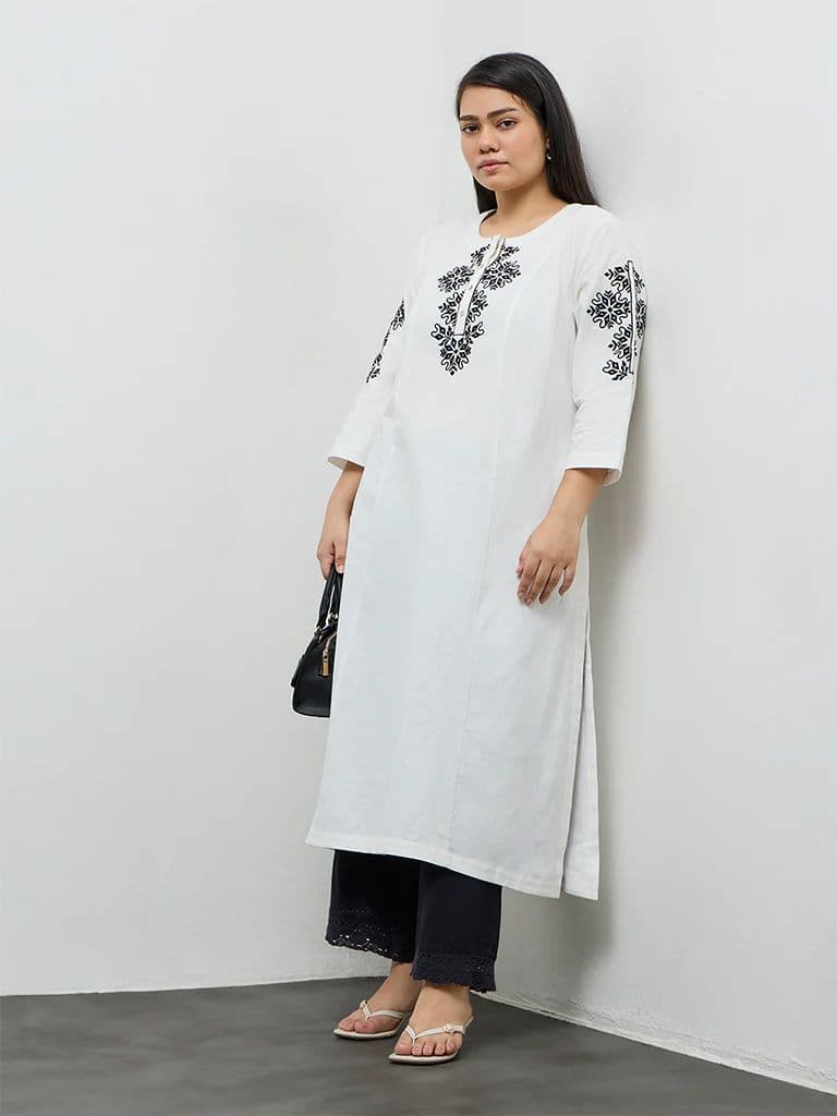 Diza White Embroidered Cotton A-Line Kurta — photo 2