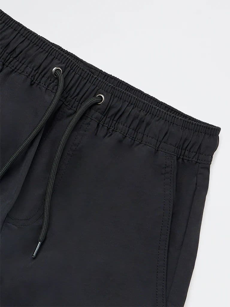 Y&F Kids Boys Black Mid-Rise Cotton-Blend Cargo Pants — photo 5