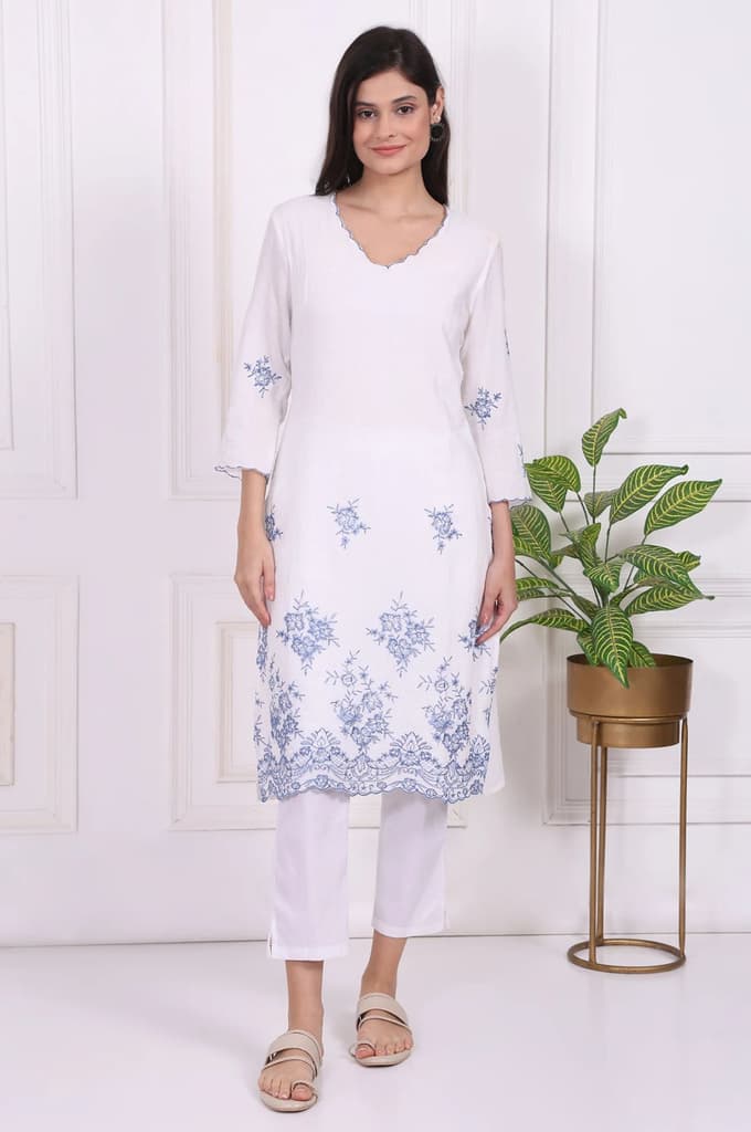 White Floral Printed Thread Embroidered Rayon Straight Kurta — XS