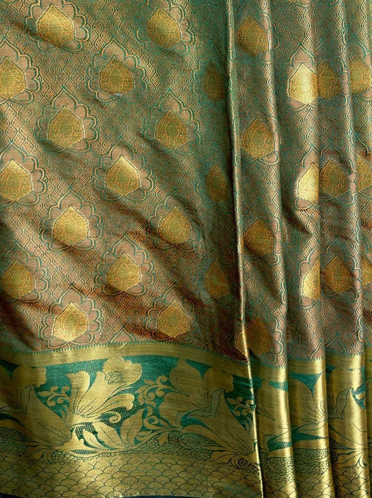 MIMOSA Women's Woven Design Kanjivaram Style Art Silk Saree with Blouse Piece - Green ( SA00003143GRNFREE ) — photo 6