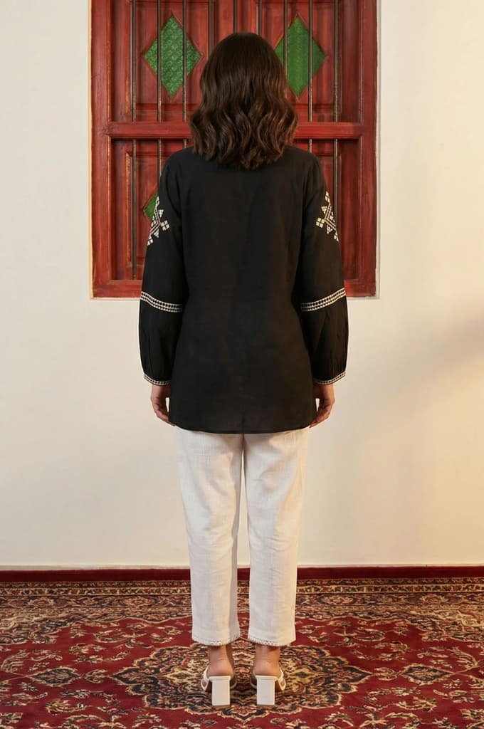 Black Ethnic Motifs Embroidered Straight Top — photo 4