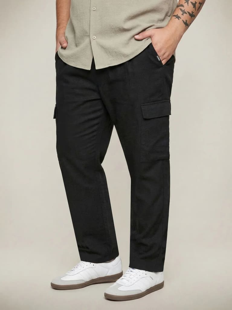 Plus Men's Black Straight Fit Linen Cargo Pants with 6 Pockets — photo 2