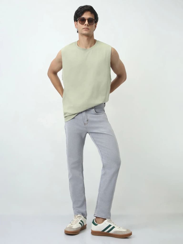 Men's Light Grey Slim Fit Washed Denim Jeans Stretchable — photo 4