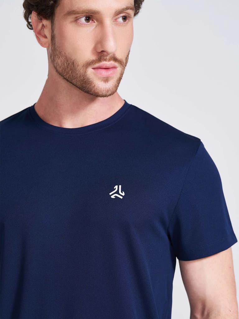 Men's Navy Solid Round Neck T-Shirt — photo 2