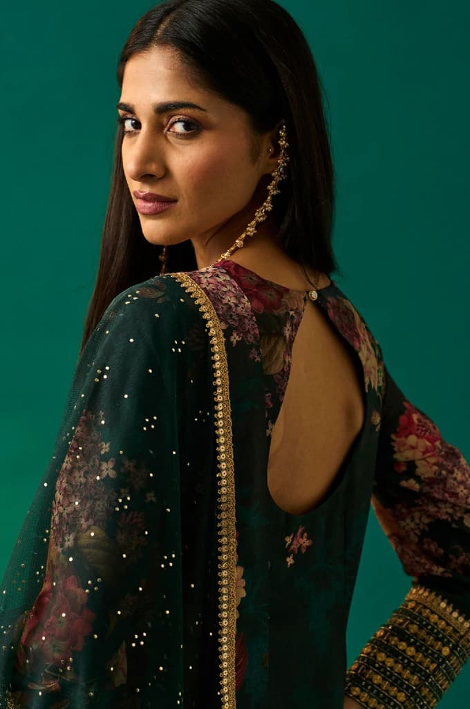 Green Floral Printed Embellished Straight Kurta with Salwar and Dupatta Set — photo 7