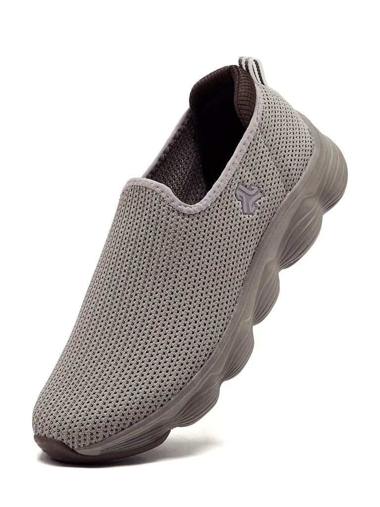 STRIVE Brown Men's Walking Shoes — photo 3