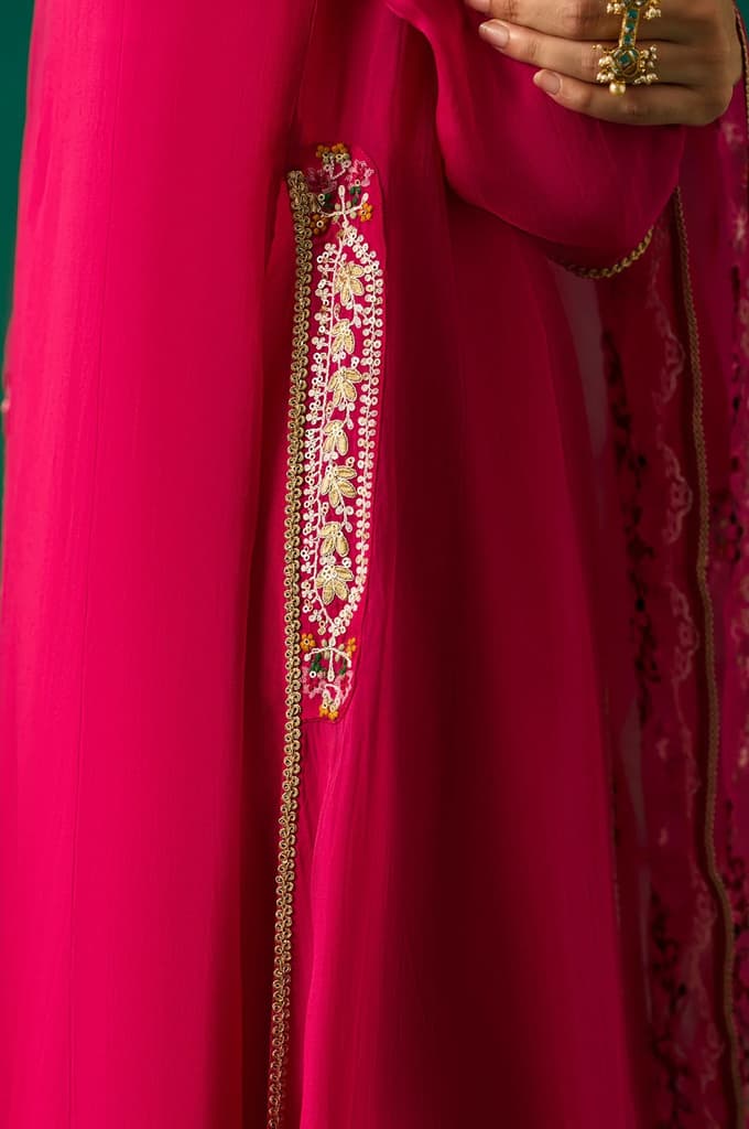 Pink Embroidered Straight Rayon Kurta with Parallel Pant and Dupatta Set — photo 7