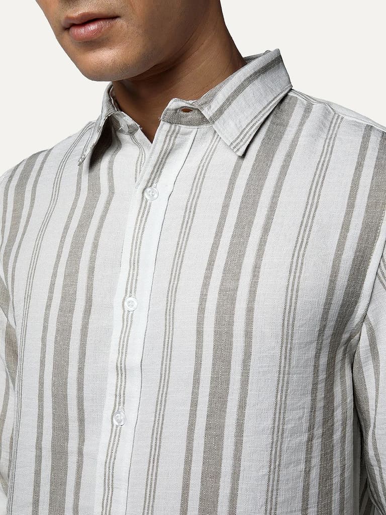 Men's Light Grey Cotton Full Sleeve Relaxed Fit Linen Striped Shirt with Spread Collar — photo 6