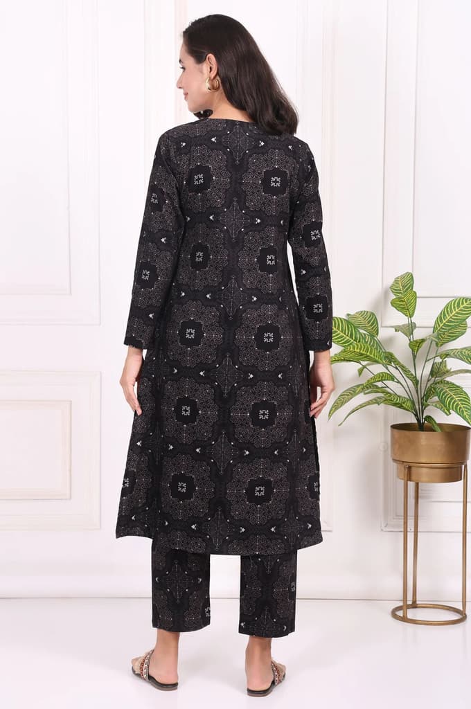 Black Ethnic Motifs Printed Embroidered Pure Cotton Straight Kurta and Pants Set — photo 5