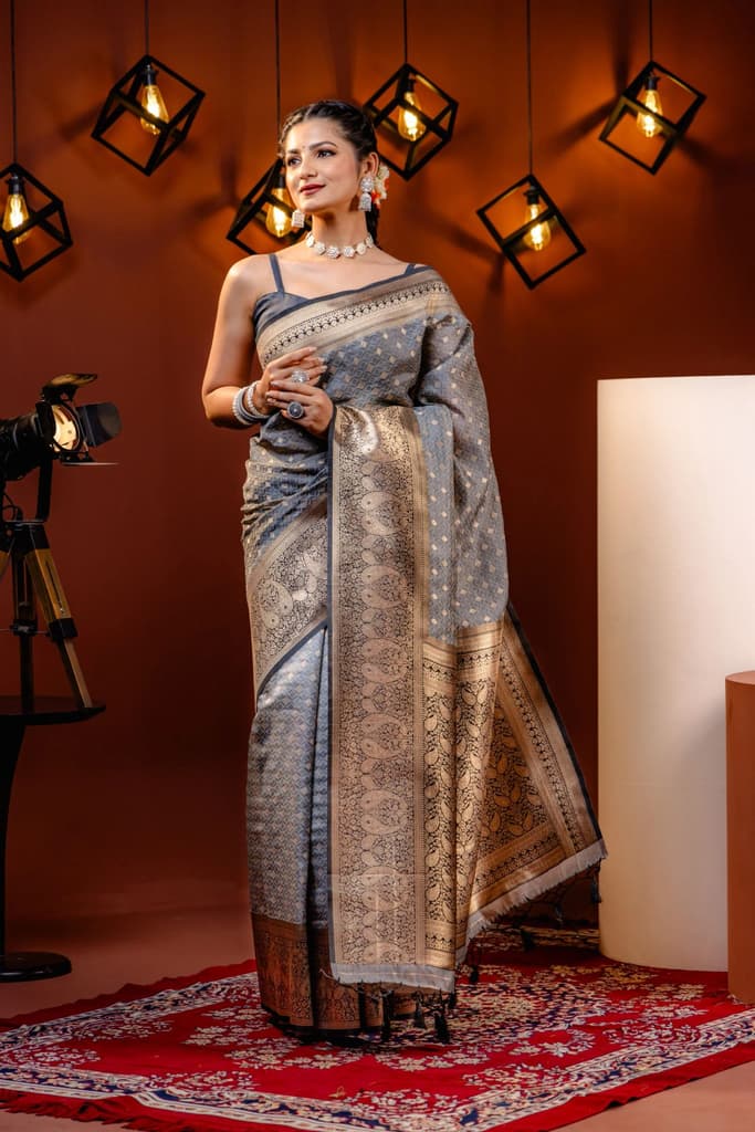 Mimosa Women's Woven Design Kanjivaram Style Art Silk Saree With Blouse Piece : SA00001612GYFREE — photo 2