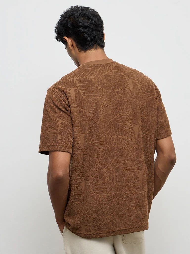 ETA Brown Botanical Textured Relaxed-Fit T-Shirt — photo 4