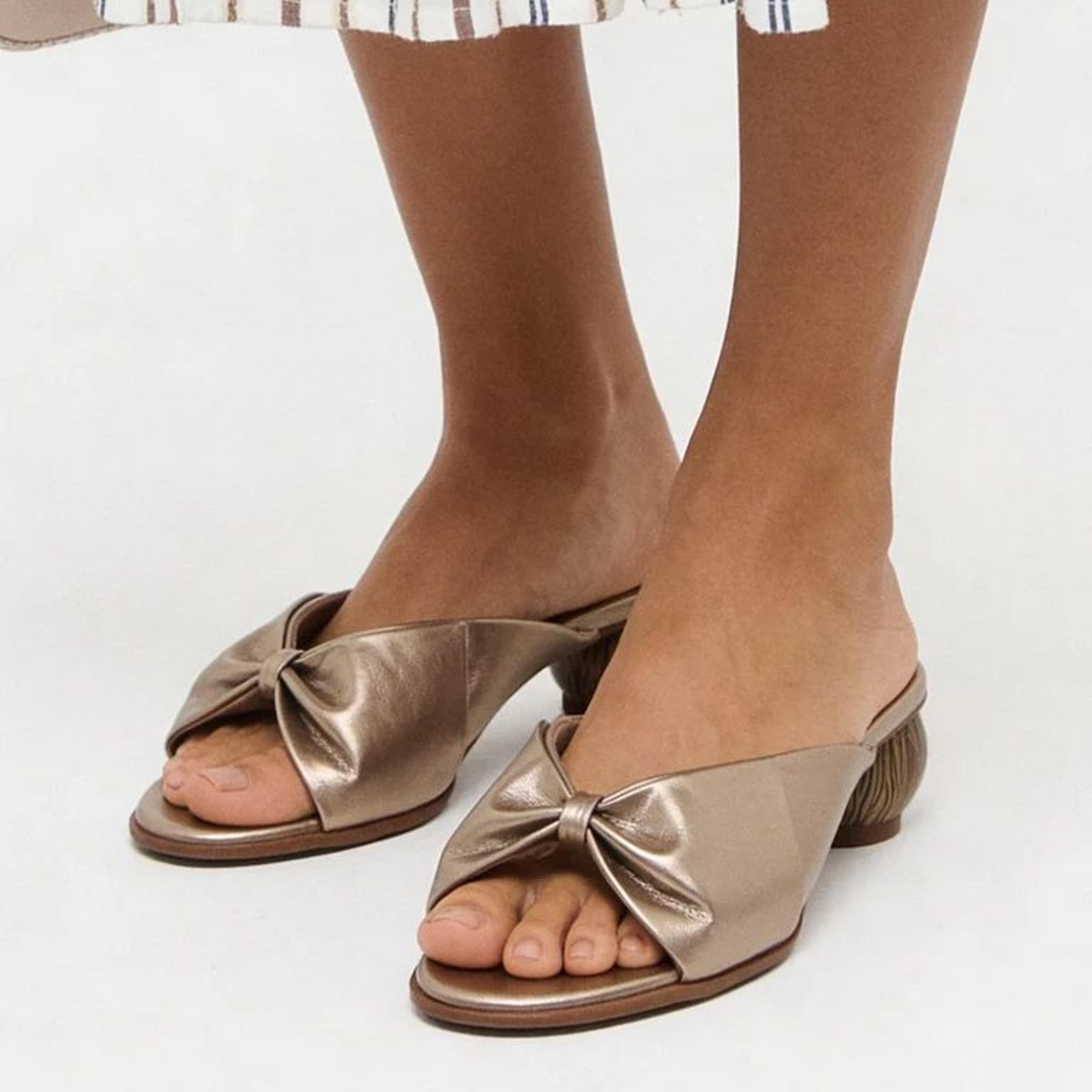 LUNA BLU Champagne Round Heel Sandals