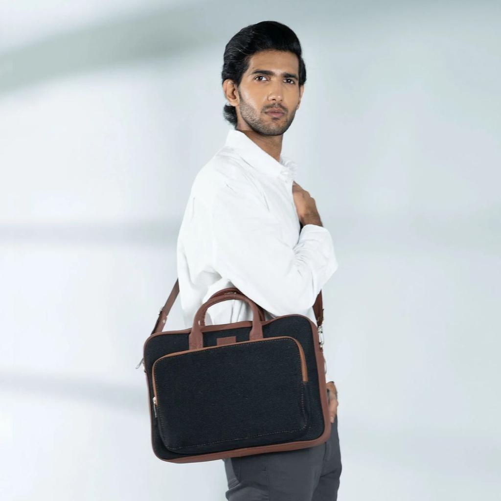 Jet Black Laptop Bag — photo 2