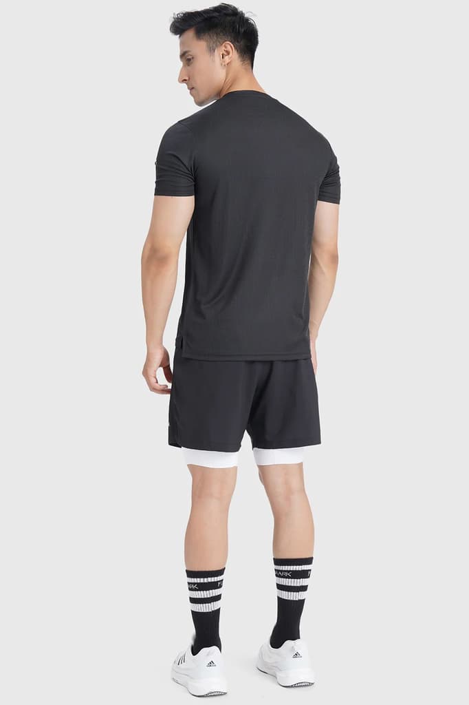 Checks Running T-shirt Black — photo 8