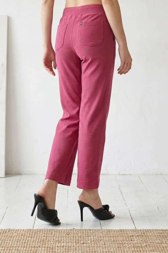 Magenta Solid Cotton Blend Ankle Length Flared Pants — photo 4