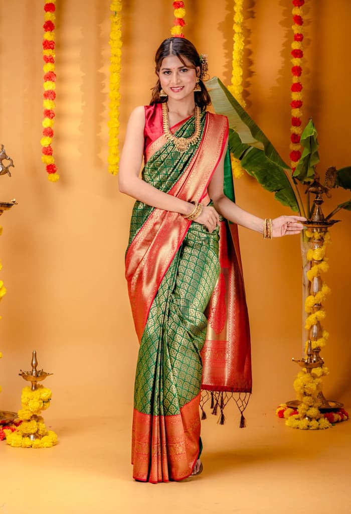 Mimosa Women's Woven Design Kanjivaram Style Art Silk Saree With Blouse Piece : SA00001609GRNFREE — Green