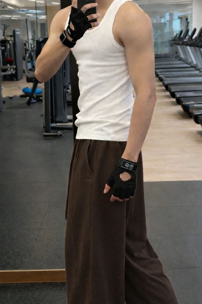 Structured Overlap Pleat Joggers — photo 8
