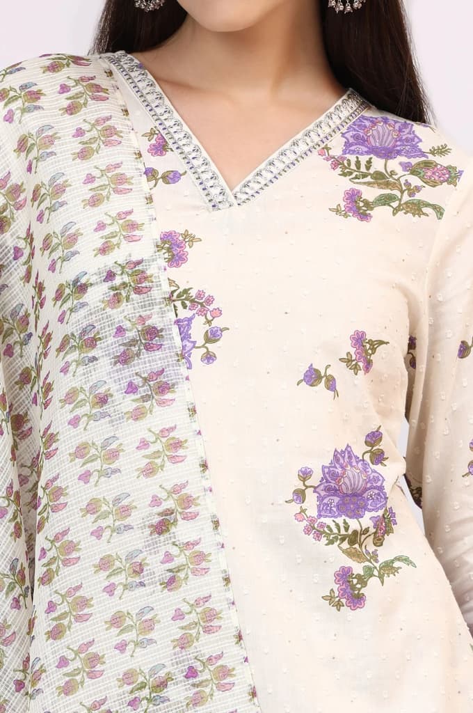 White Floral Printed Pure Cotton Straight Kurta and Pants Co-ord Set with Dupatta — photo 4