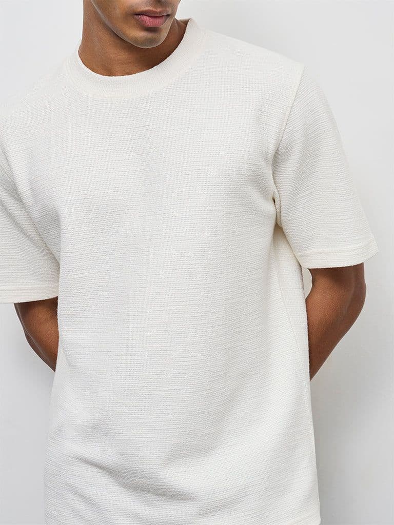ETA Off-White Textured Relaxed-Fit Cotton-Blend T-Shirt — photo 4