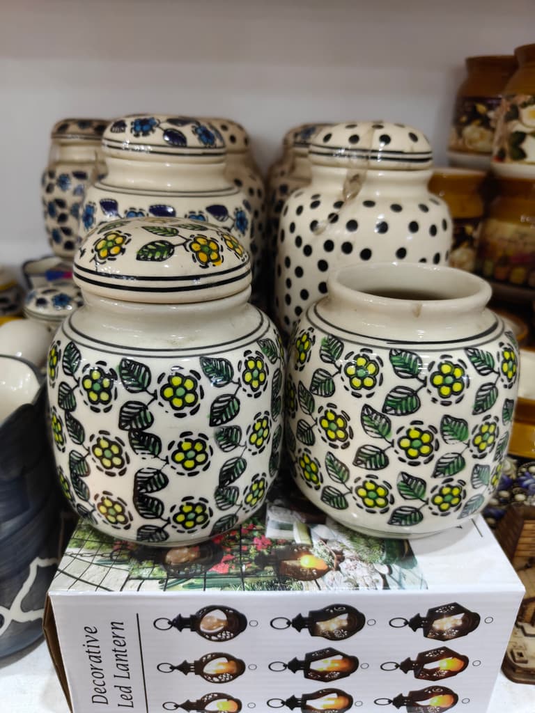 Vase with Flowers | Ceramic | White | Green