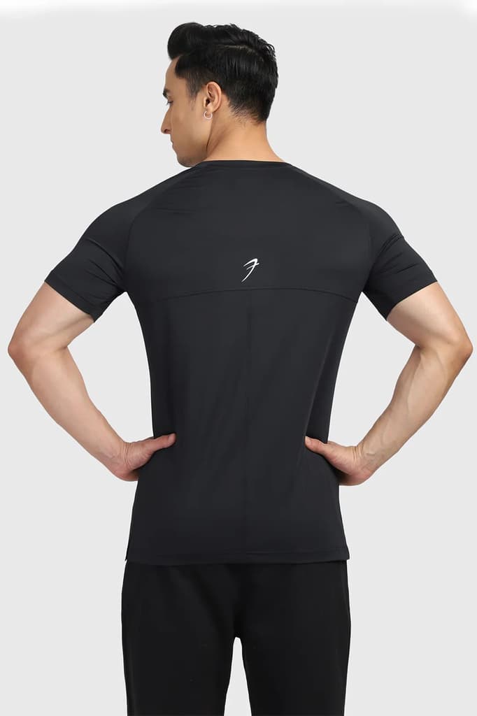 Sleek T-shirt Black / Fuaark — photo 5