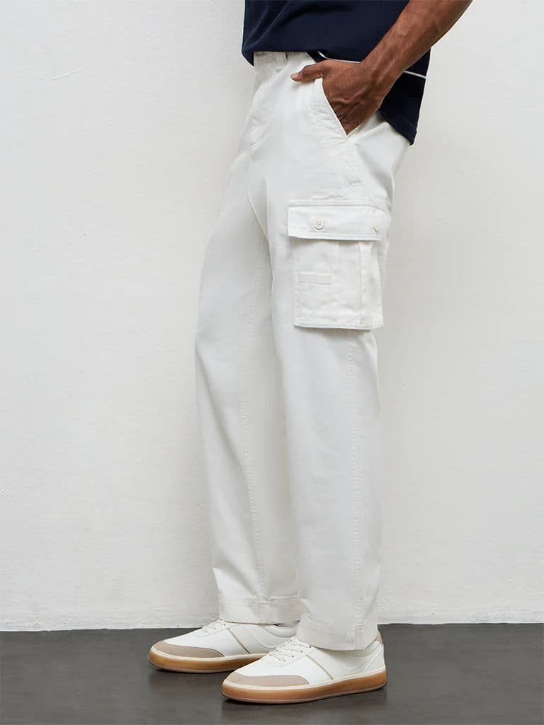 WES Casuals Off-White Relaxed-Fit Mid-Rise Cotton Cargo Pants — photo 3