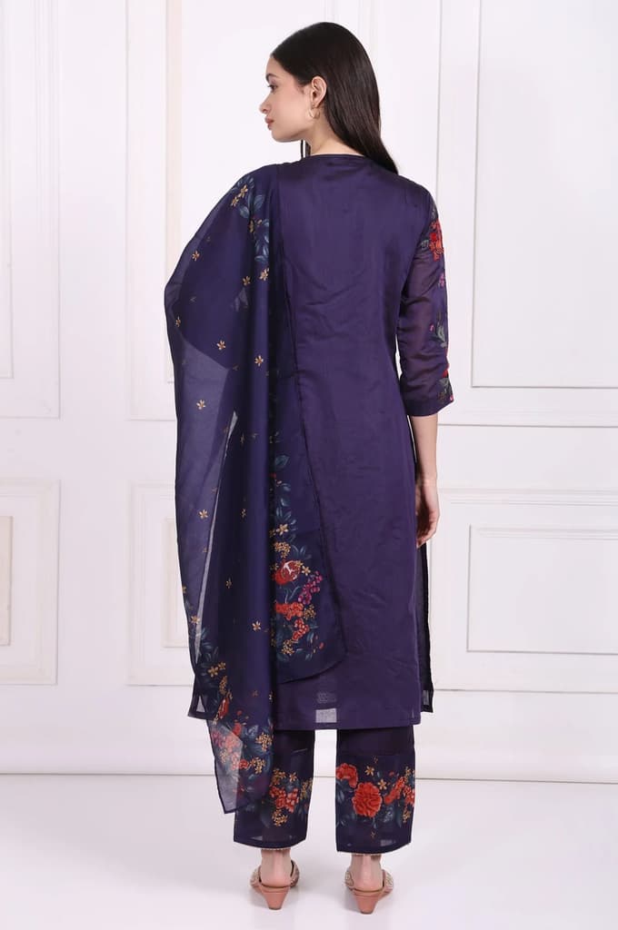 Purple Embroidered Straight Kurta with Straight Pant and Dupatta Set — photo 5