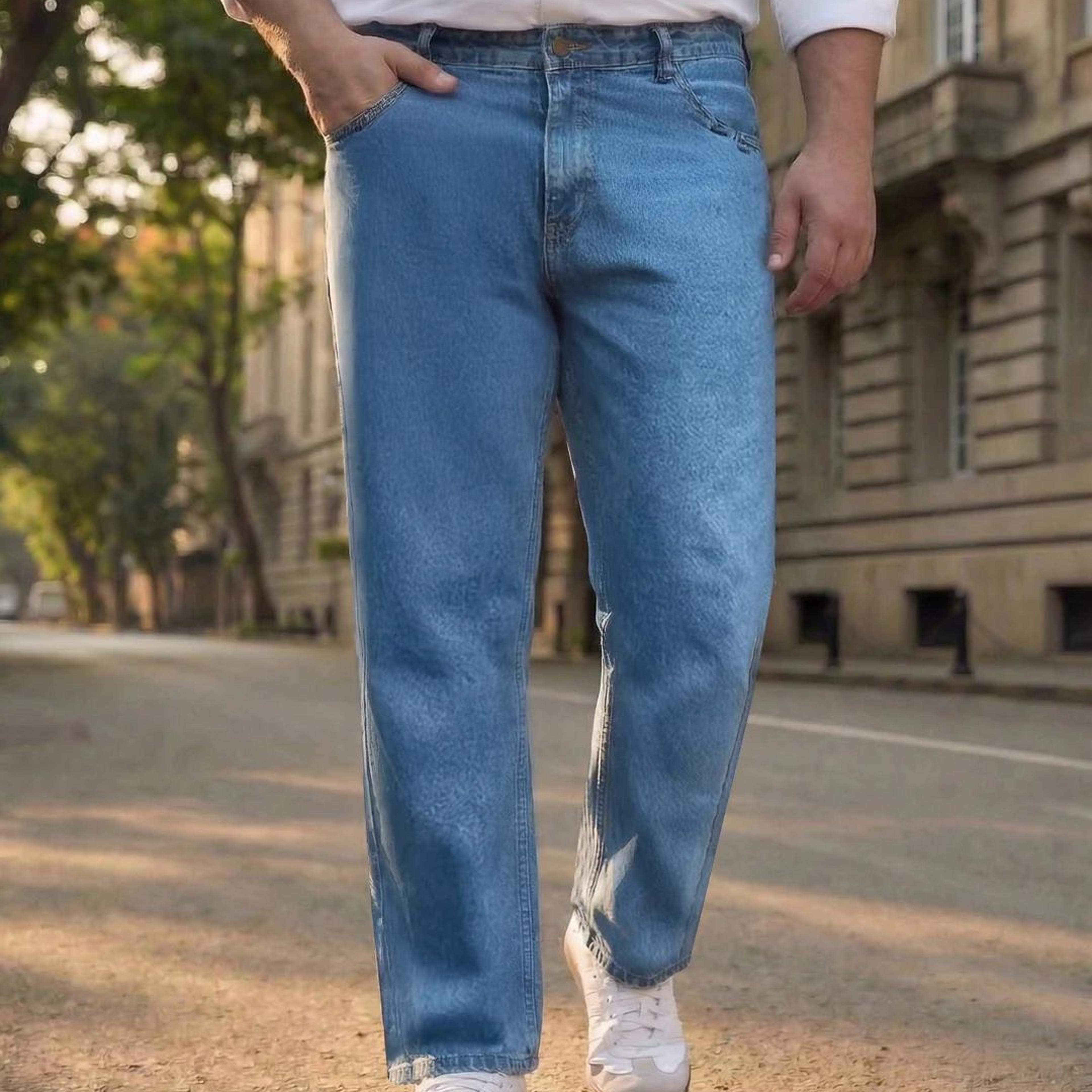 Plus Men's Ice Blue Relaxed Fit Washed Denim Jeans Non-Stretchable
